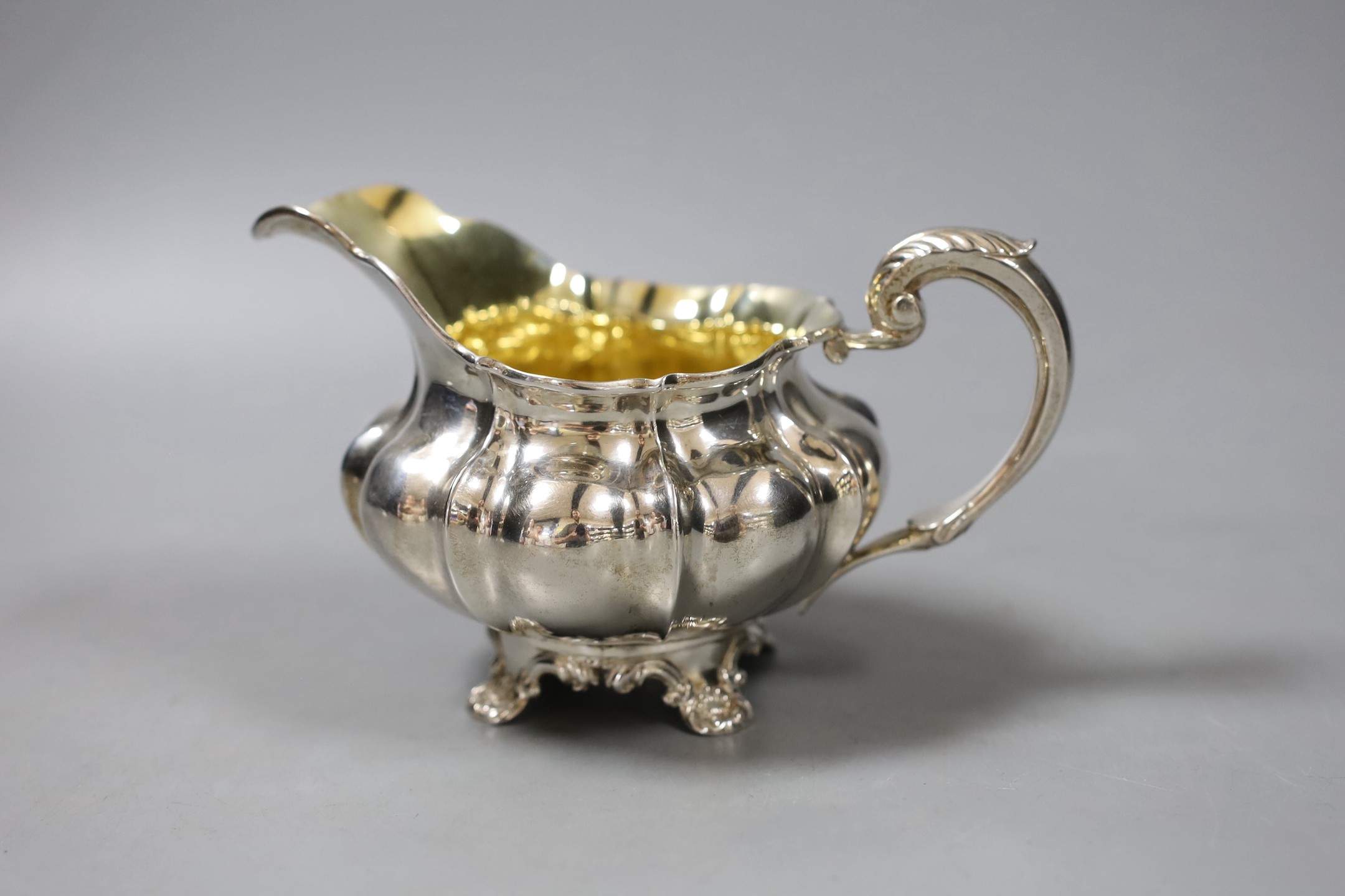 A William IV silver cream jug, Edward Barton, London, 1833, 8oz.